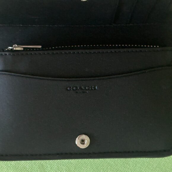 COACH SLIM CARD CASE WITH RIVETS:NWT BLACK  CU710 (see note) - Picture 9 of 16